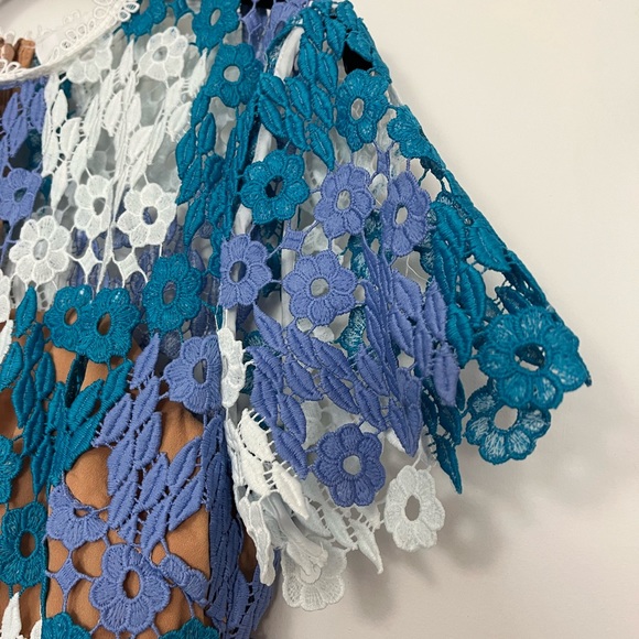 Elliatt Deception Velvet-Trimmed Lace Mini Dress size S NWT - Picture 9 of 12